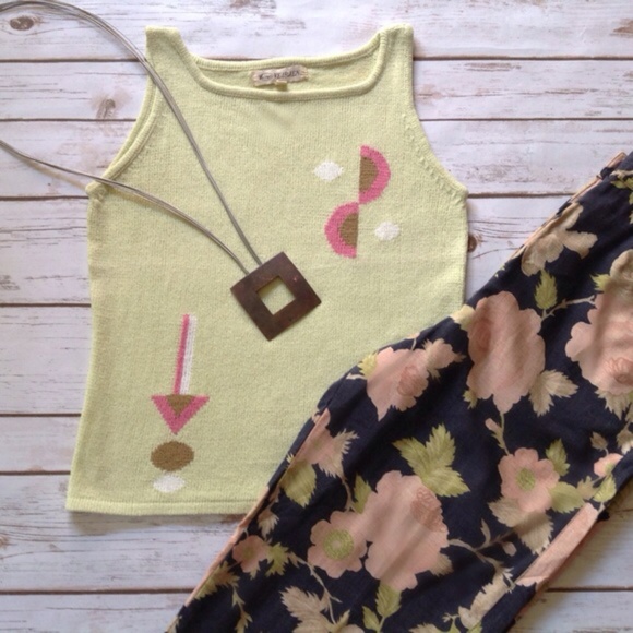 Veirjen Tops - Light Green Geometric Pattern Knitted Tank Top